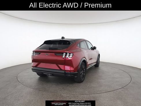 Used 2025 Ford Mustang Mach-E Premium w/ Sport Appearance Package AWD/4WD image 17