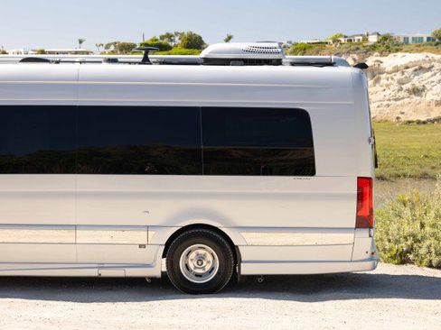 Used 2019 Mercedes-Benz Sprinter 170 image 35