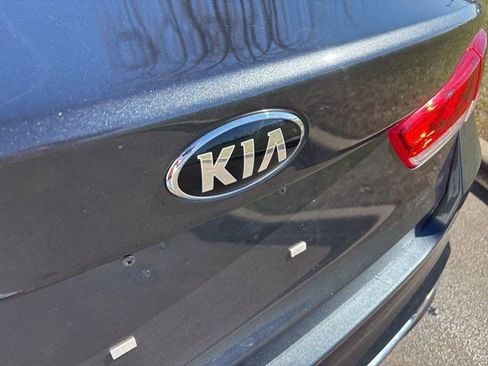 Used 2020 Kia Optima LX image 45