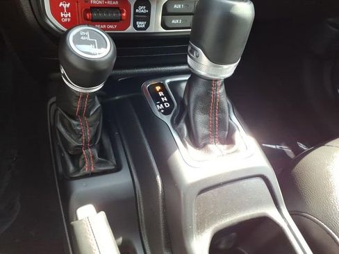Used 2022 Jeep Wrangler Rubicon w/ Steel Bumper Group AWD/4WD image 19
