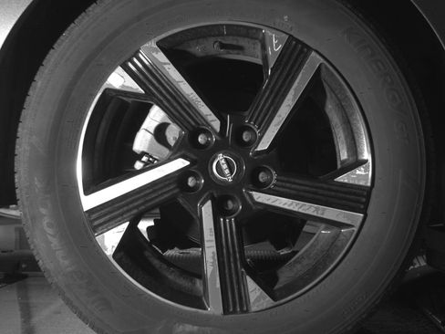 Used 2025 Nissan Sentra SV image 15