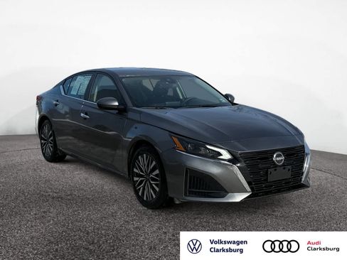 Used 2023 Nissan Altima 2.5 SV image 7