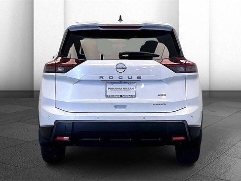 Certified 2025 Nissan Rogue S image 3