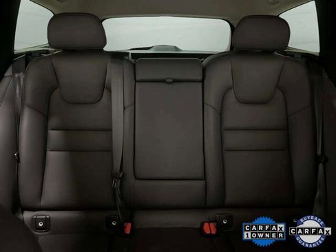 Used 2025 Volvo V60 B5 Cross Country Plus image 73