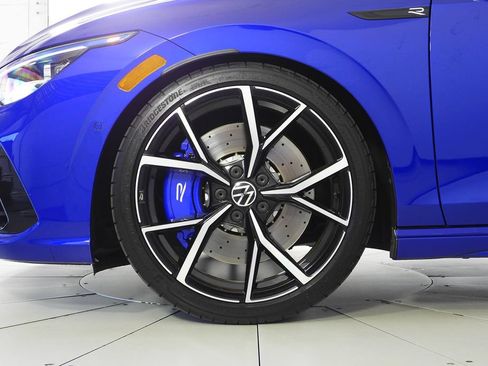 Used 2024 Volkswagen Golf R AWD/4WD image 5