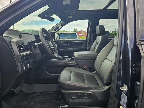 Used 2025 Chevrolet Tahoe Z71 w/ Z71 Off-Road Package AWD/4WD image 24