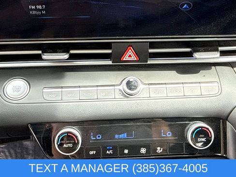 Used 2024 Hyundai Elantra SEL FWD image 23