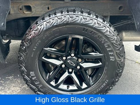 Used 2022 Chevrolet Silverado 1500 Custom Trail Boss w/ LPO, Dark Essentials Package AWD/4WD image 26