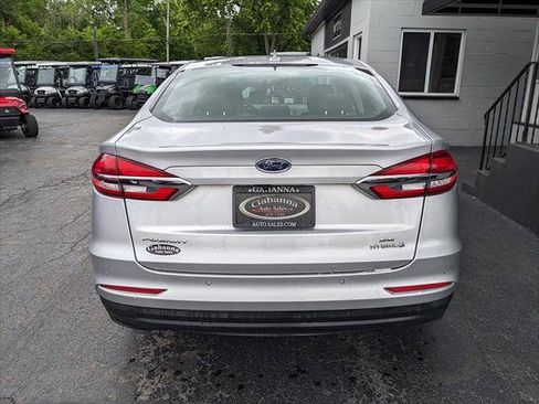 Used 2019 Ford Fusion SE FWD image 4