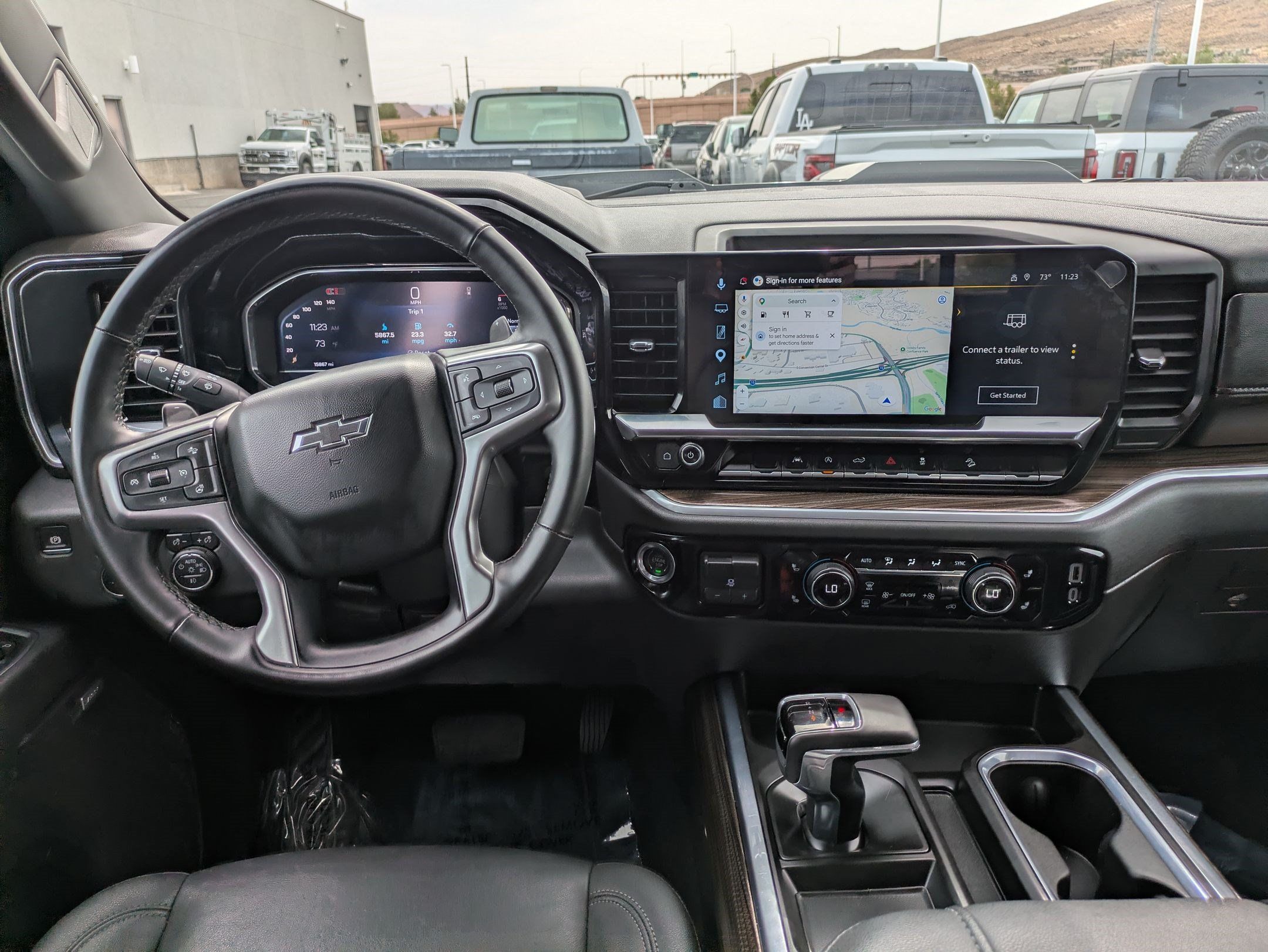 Used 2025 Chevrolet Silverado 1500 LT Trail Boss w/ Convenience Package II AWD/4WD image 29