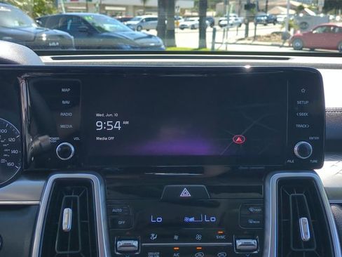 Certified 2023 Kia Sorento EX AWD/4WD image 21