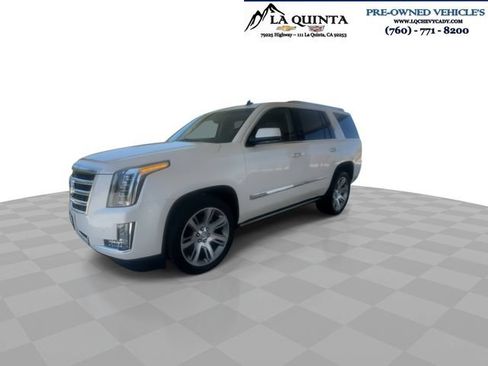 Used 2015 Cadillac Escalade Premium RWD image 4