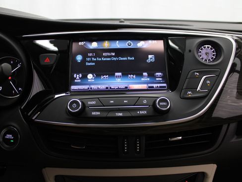 Used 2020 Buick Envision Premium image 45