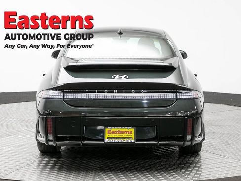 Used 2024 Hyundai Ioniq 6 SE RWD image 5