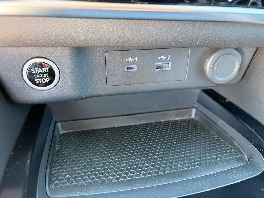 Used 2023 Nissan Rogue SV AWD/4WD image 23
