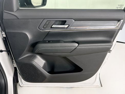 Used 2026 GMC Terrain Elevation FWD image 31