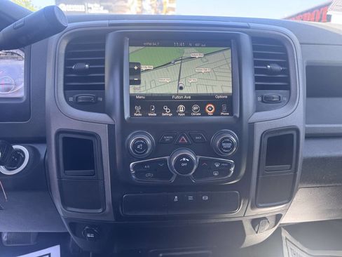 Used 2014 RAM 2500 Tradesman w/ Chrome Appearance Group image 13