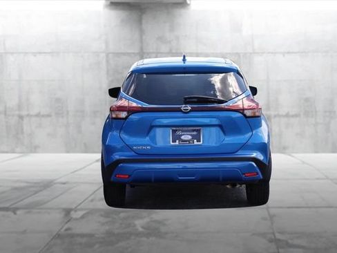 Used 2024 Nissan Kicks S FWD image 6