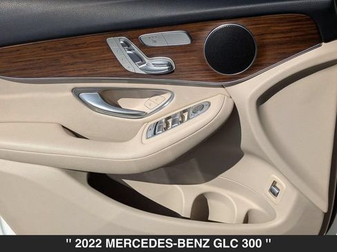 Used 2022 Mercedes-Benz GLC 300 4MATIC image 10