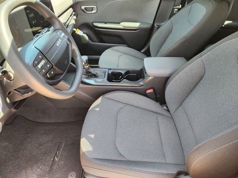 New 2026 Kia K4 FWD image 9