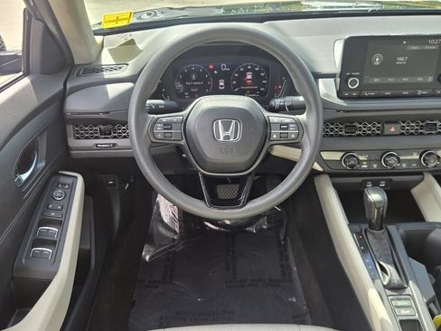 Certified 2025 Honda Accord LX image 12