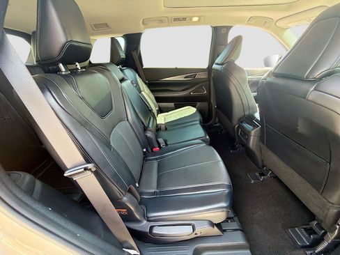 Used 2023 INFINITI QX60 Luxe w/ Performance Audio Package AWD/4WD image 30