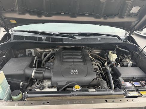 Used 2011 Toyota Tundra 4x4 Double Cab w/ TRD Off-Road Pkg image 13