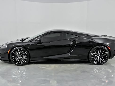 Used 2021 McLaren GT image 8