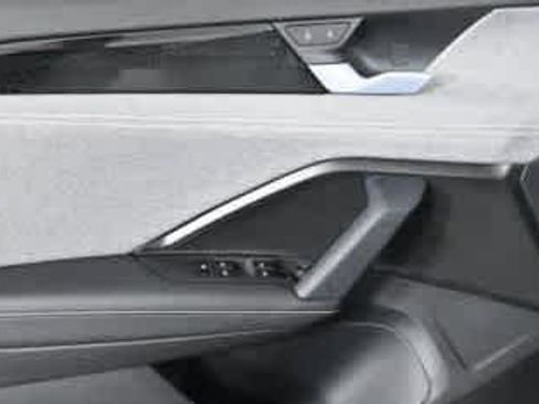 New 2026 Volkswagen Tiguan S image 32