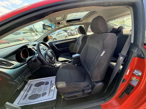 Used 2010 Kia Forte Koup SX image 25