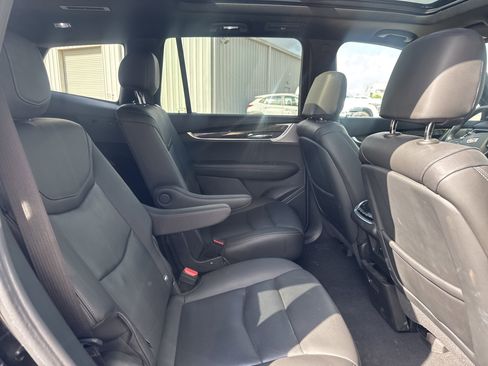 Used 2023 Cadillac XT6 Sport image 13