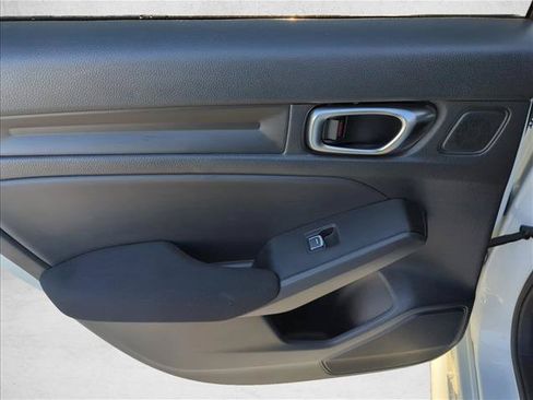 Used 2023 Honda Civic Sport image 8