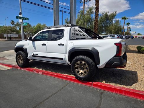 Used 2025 Toyota Tacoma 4x4 Double Cab Hybrid image 2