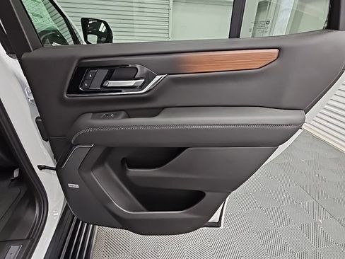 New 2026 GMC Yukon Denali w/ Sun & Power Step Package image 42