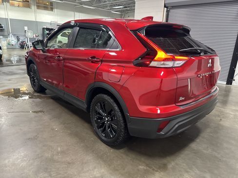 Used 2022 Mitsubishi Eclipse Cross LE AWD/4WD image 5