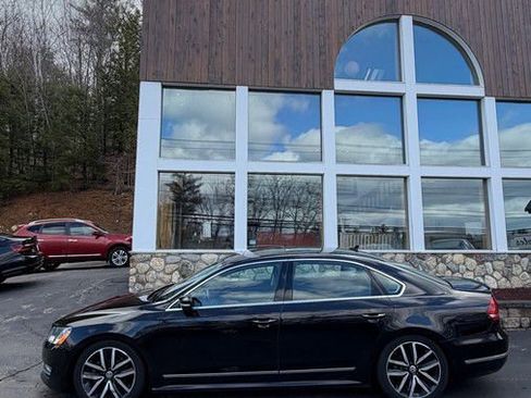 Used 2013 Volkswagen Passat TDI SEL Premium image 27