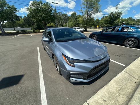 Used 2020 Toyota Corolla XSE FWD image 13