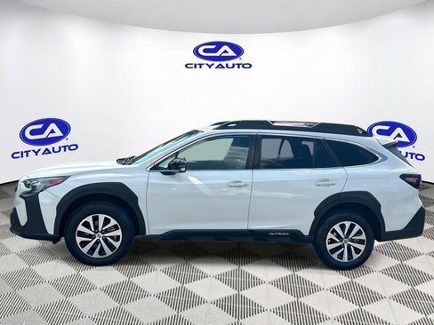 Used 2023 Subaru Outback Premium AWD/4WD image 7