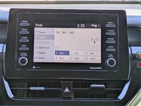 Used 2021 Toyota Camry SE image 16