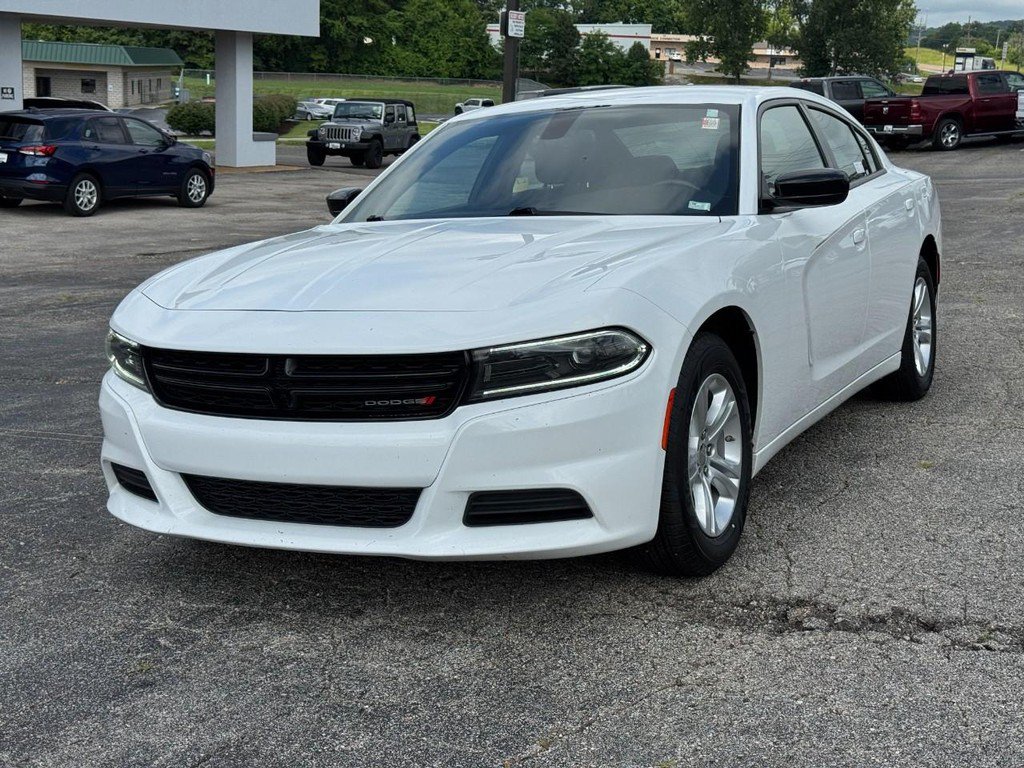 Used 2023 Dodge Charger SXT RWD image 8