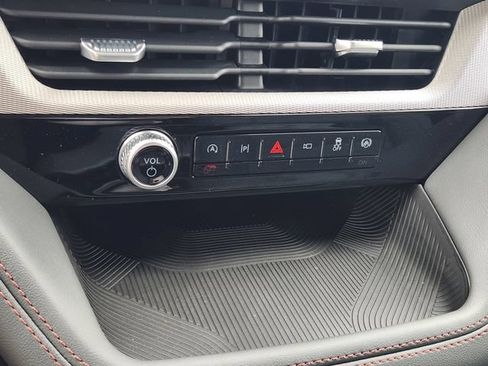 New 2026 Ford Explorer Active RWD image 18