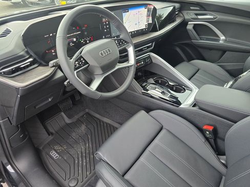 New 2025 Audi Q5 Premium Plus image 12