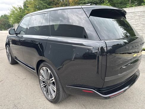 Used 2025 Land Rover Range Rover Autobiography AWD/4WD image 4