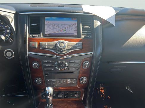 Used 2017 INFINITI QX80 4WD w/ Deluxe Technology Package image 10