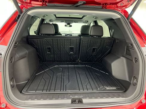 Used 2024 Chevrolet Equinox Premier image 24