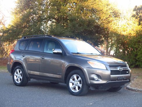 Used 2011 Toyota RAV4 Limited image 6