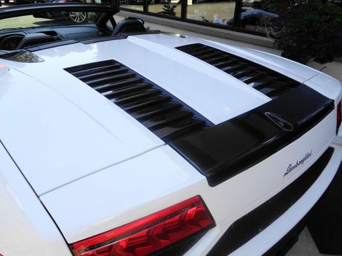 Used 2014 Lamborghini Gallardo LP 560-4 AWD/4WD image 8