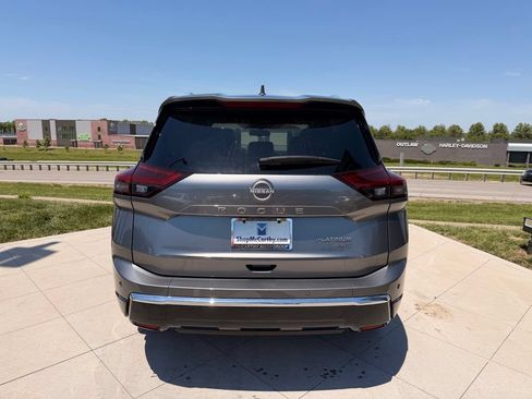 Used 2024 Nissan Rogue Platinum AWD/4WD image 10