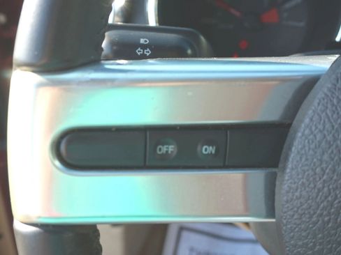 Used 2007 Ford Mustang Coupe image 18