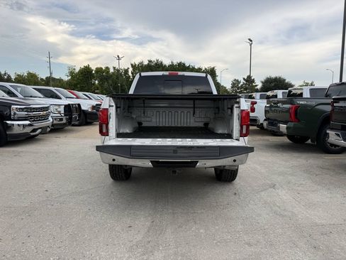 Used 2019 Ford F150 Lariat w/ Equipment Group 502A Luxury AWD/4WD image 39